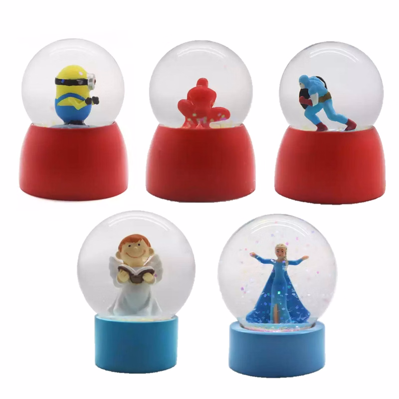 Custom Resin Figurine Snow Globe