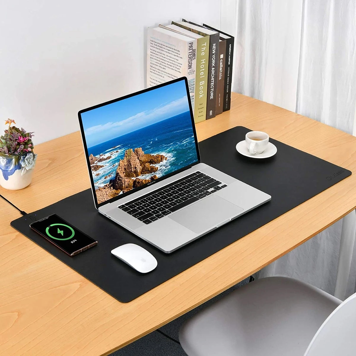 Desk Mouse Pad With 1OW Wireless Charger 1