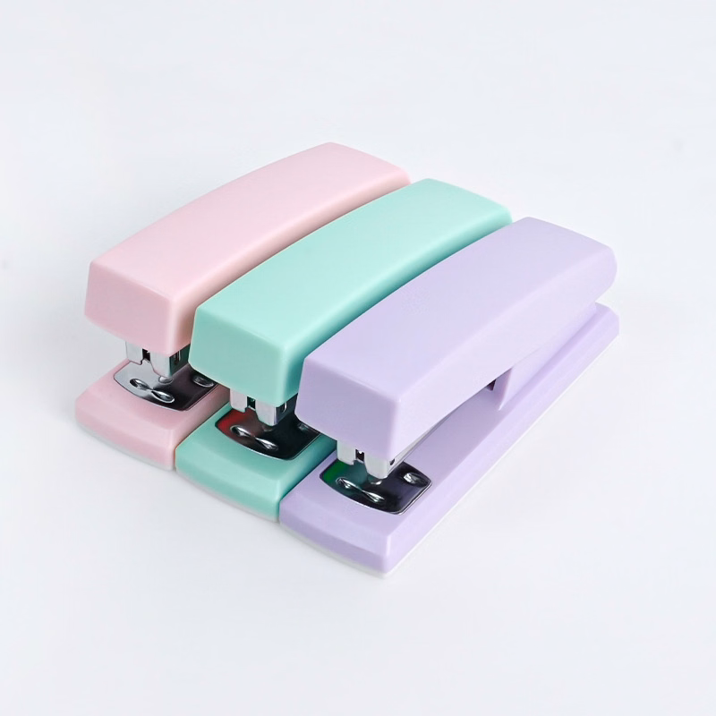 Desktop Stapler
