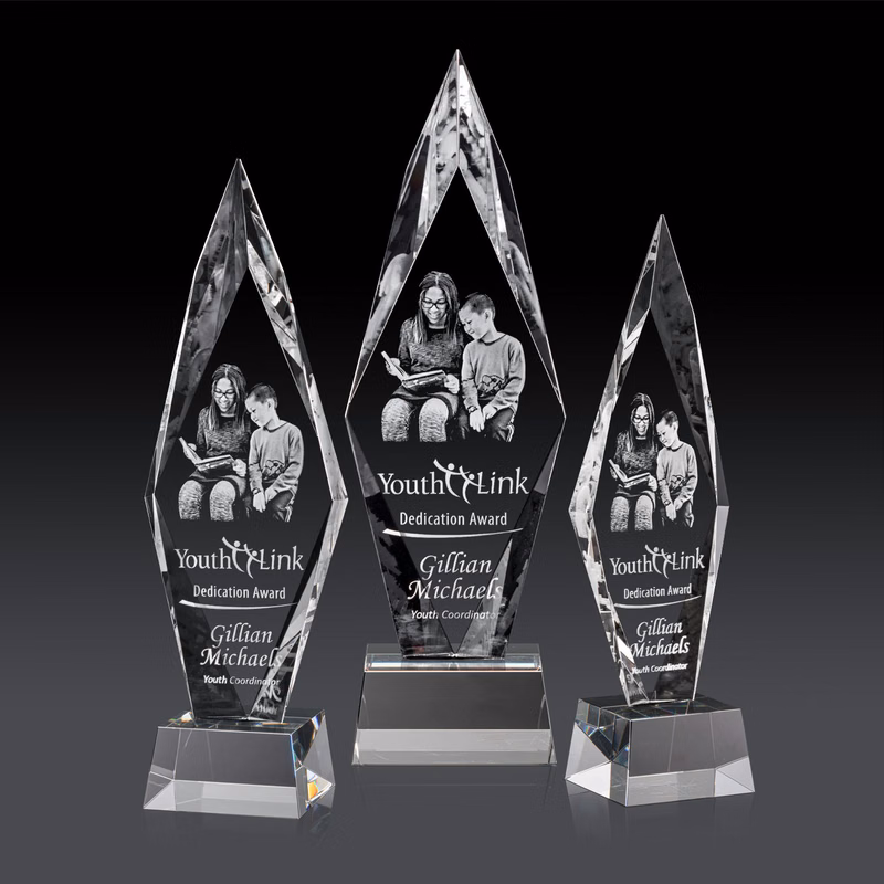 Manilow Award on Robson Base (3D) - Clear