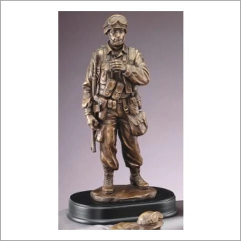 14" Standing Soldier With Binoculars 1