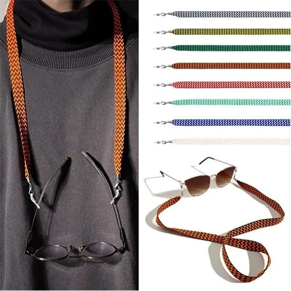 Fashion Eyewear Retainer 1