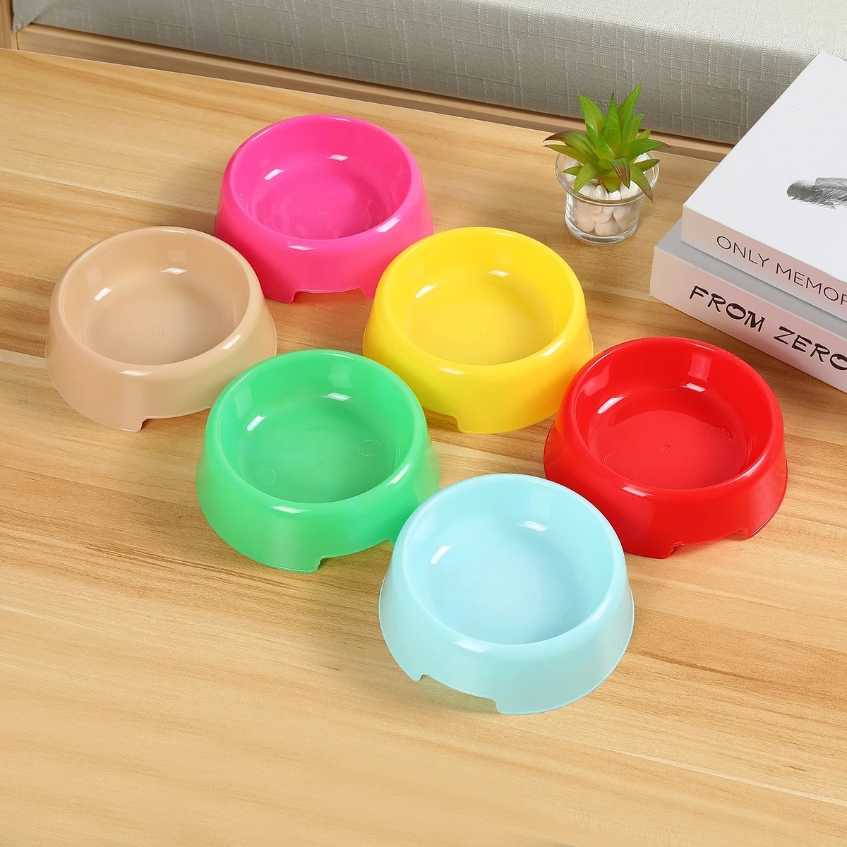150ML Plastic Pet Bowl 1