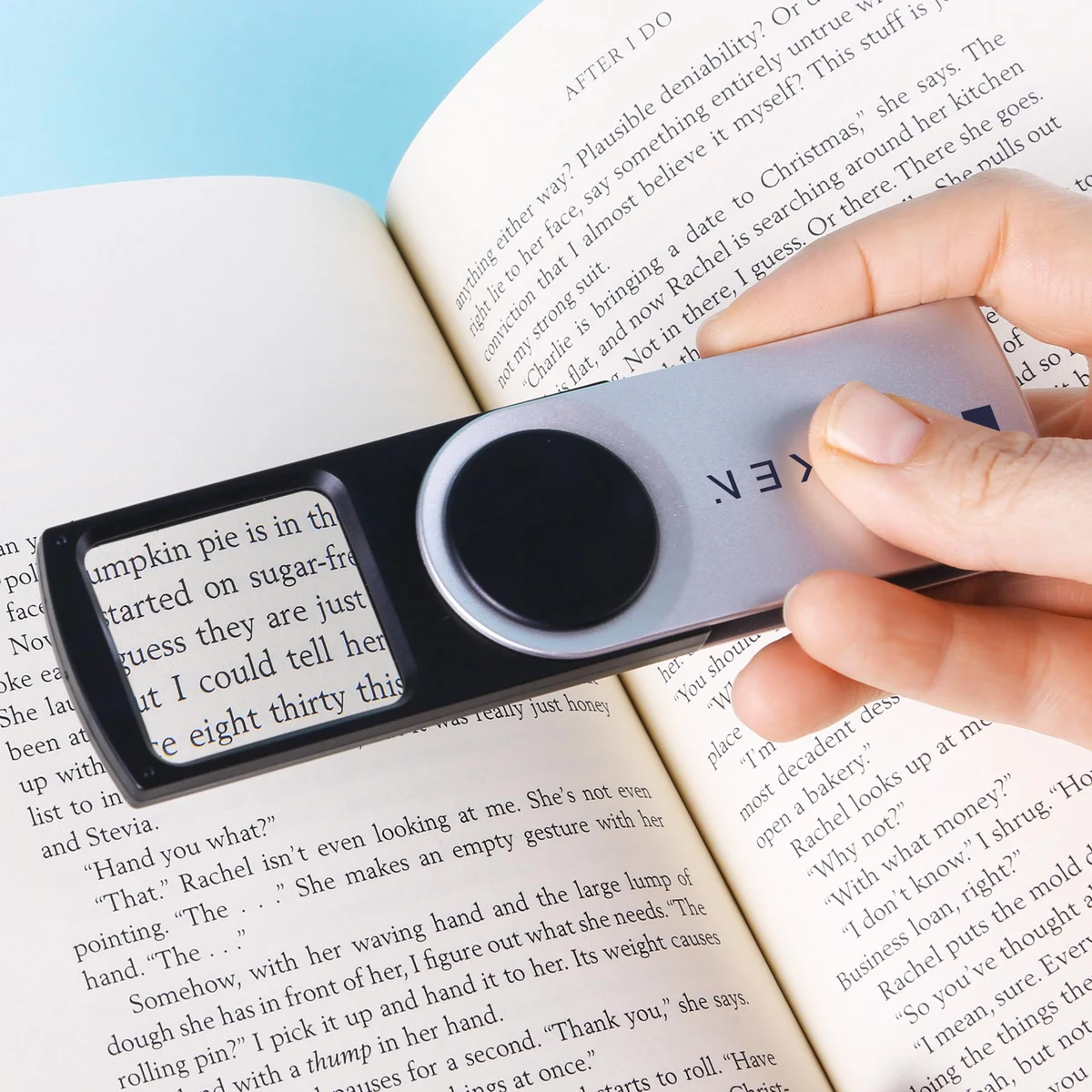Scholar Pocket Magnifier 1