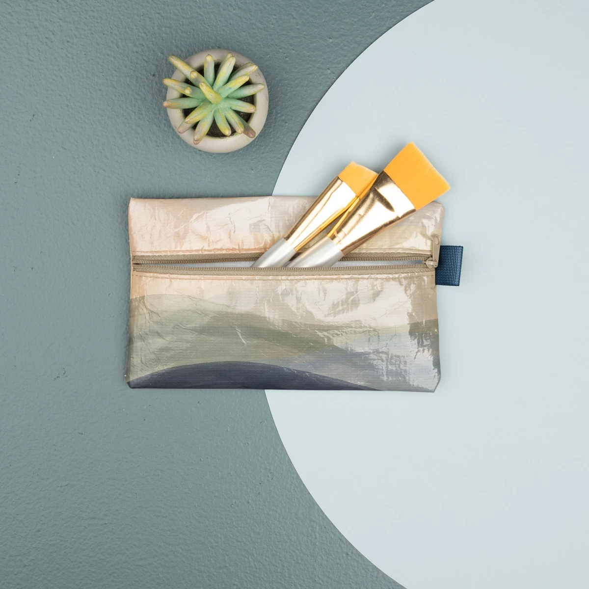 ZIP FRONT POUCHES - LAMINATED NON-WOVEN RPET - SMALL 1