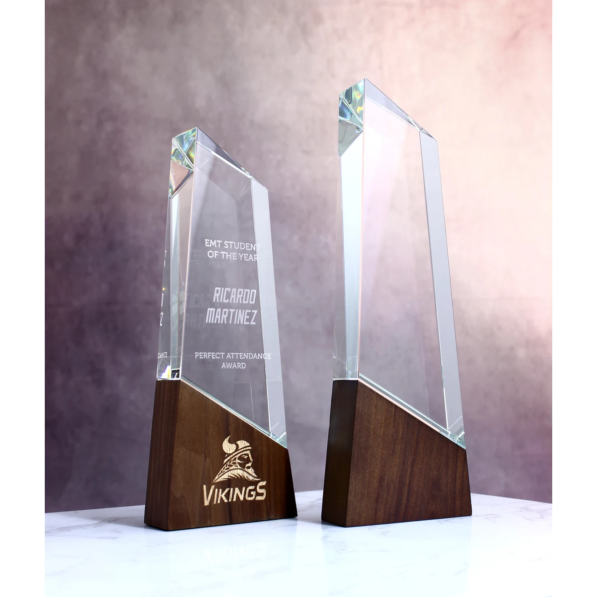 11" Crystal Peak On Walnut Base Trophy 1