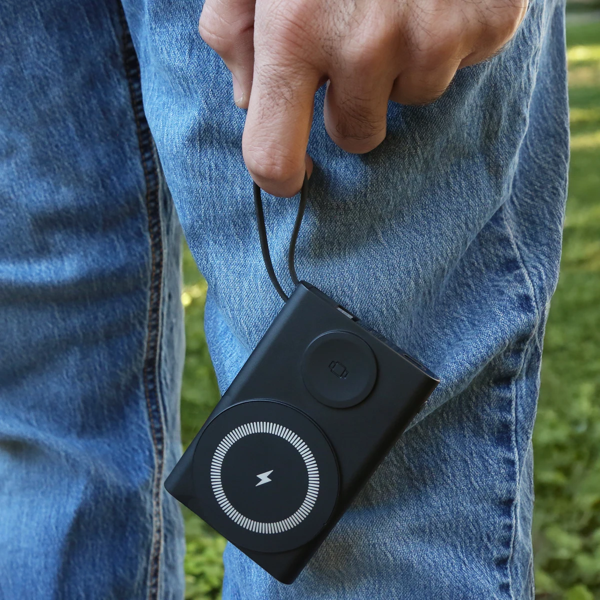 Power Lynx Wireless Charging Power Bank 1