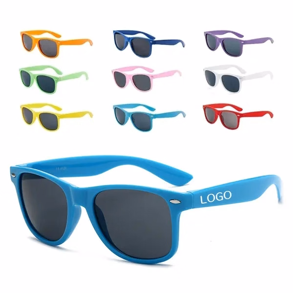 Classic Style Sunglasses with Timeless UV Protection
