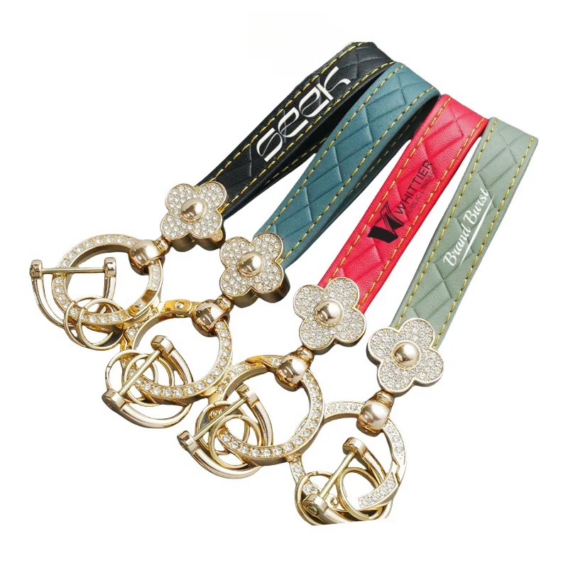 Rhinestone Four Leaf Clover Keychain 1
