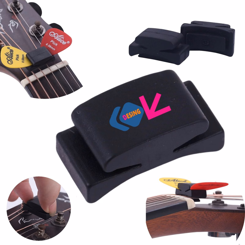 Portable String Mounted Plectrum Clip