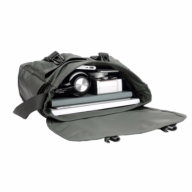 MOQ50 Large-Capacity Messenger Bag