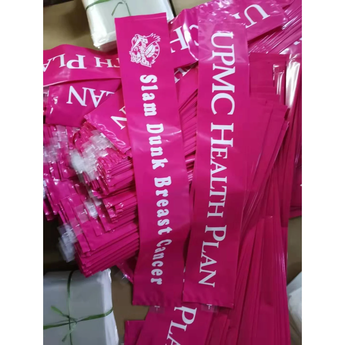 Noisemaker Thunder Sticks 1