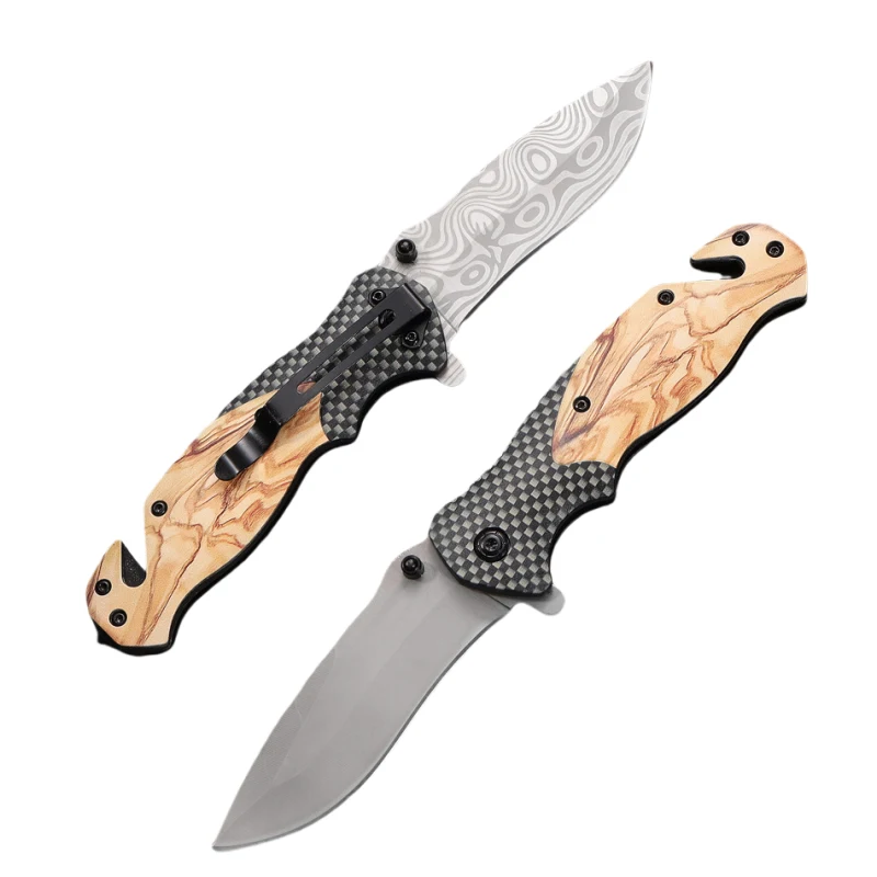 Multifunctional Folding Knife with Bottle Opener 1