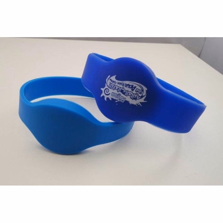 Promotional Gifts Rubber Silicon Bracelet / Custom Silicon Wrist Band / Silicon Wristband