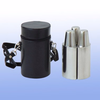 FLASK/SHOT CUP SET IN A LEATHERETTE BAG