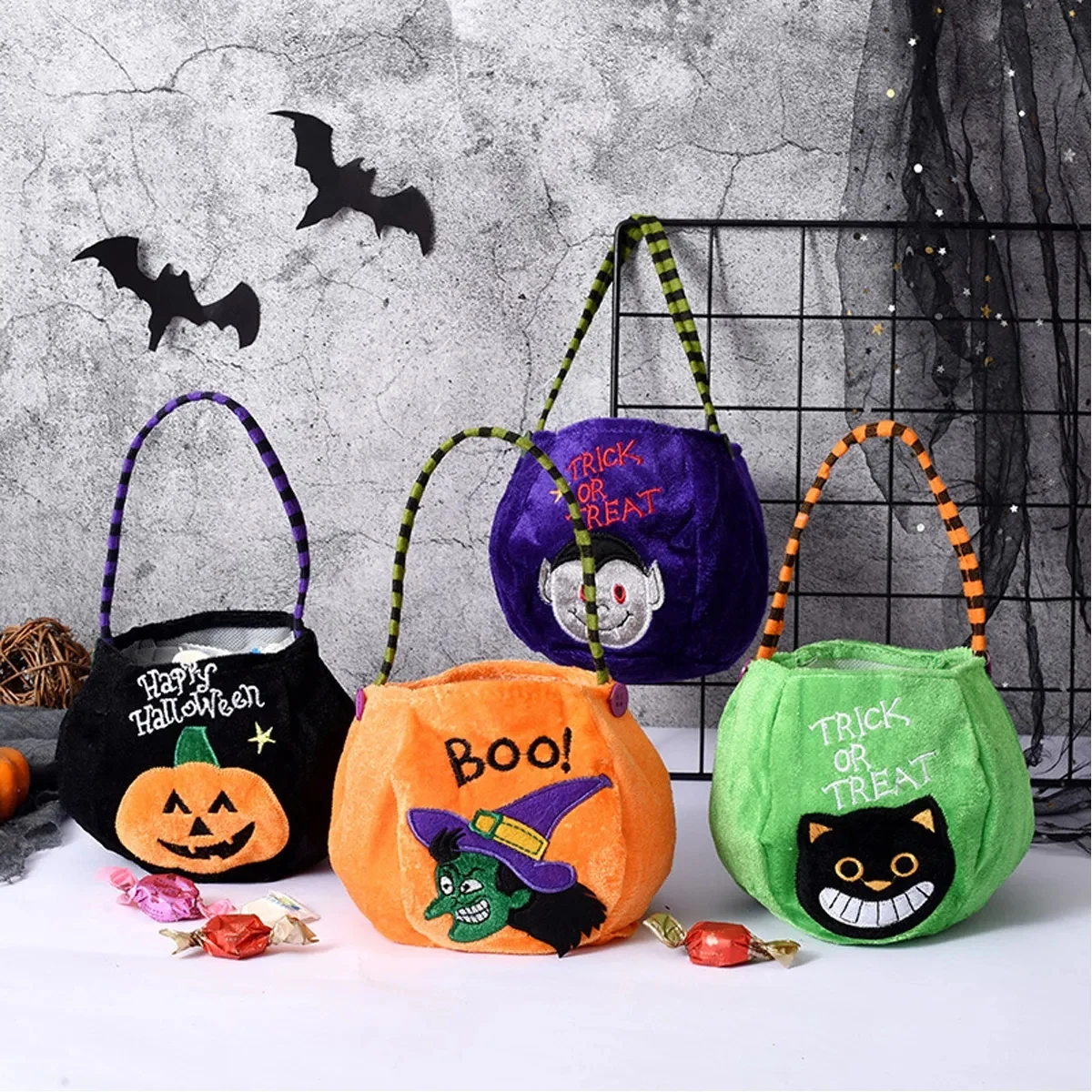 Treating Party Favor Candy Bags for Halloween 1
