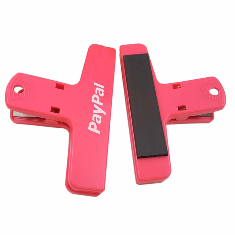 Magnetic Power Clip