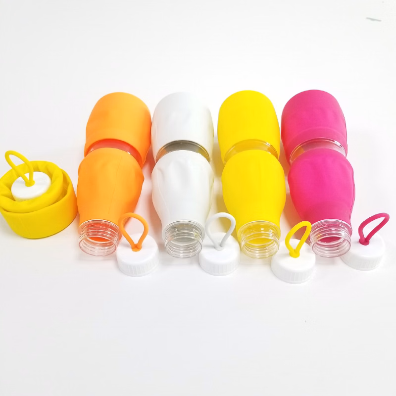 24oz Collapsible Silicone Water Bottle