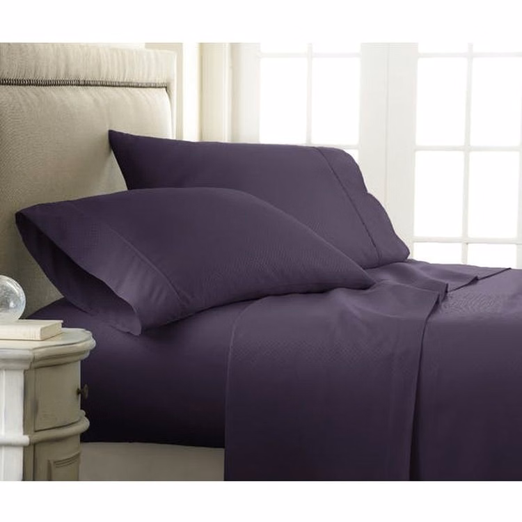 Premium Embossed Sheet Sets - Purple Checker Design Full 4 Piece