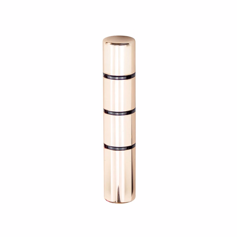 Portable 3-In-1 Travel Makeup Blush Brush