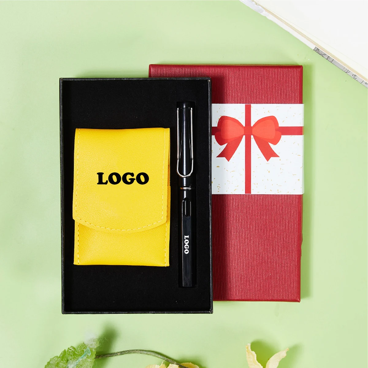 MOQ 10 pcs Logo Pen & Nail Clipper Kit 1