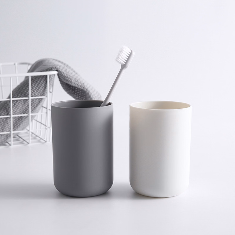 Reusable Plastic Water Tumbler Drinkware