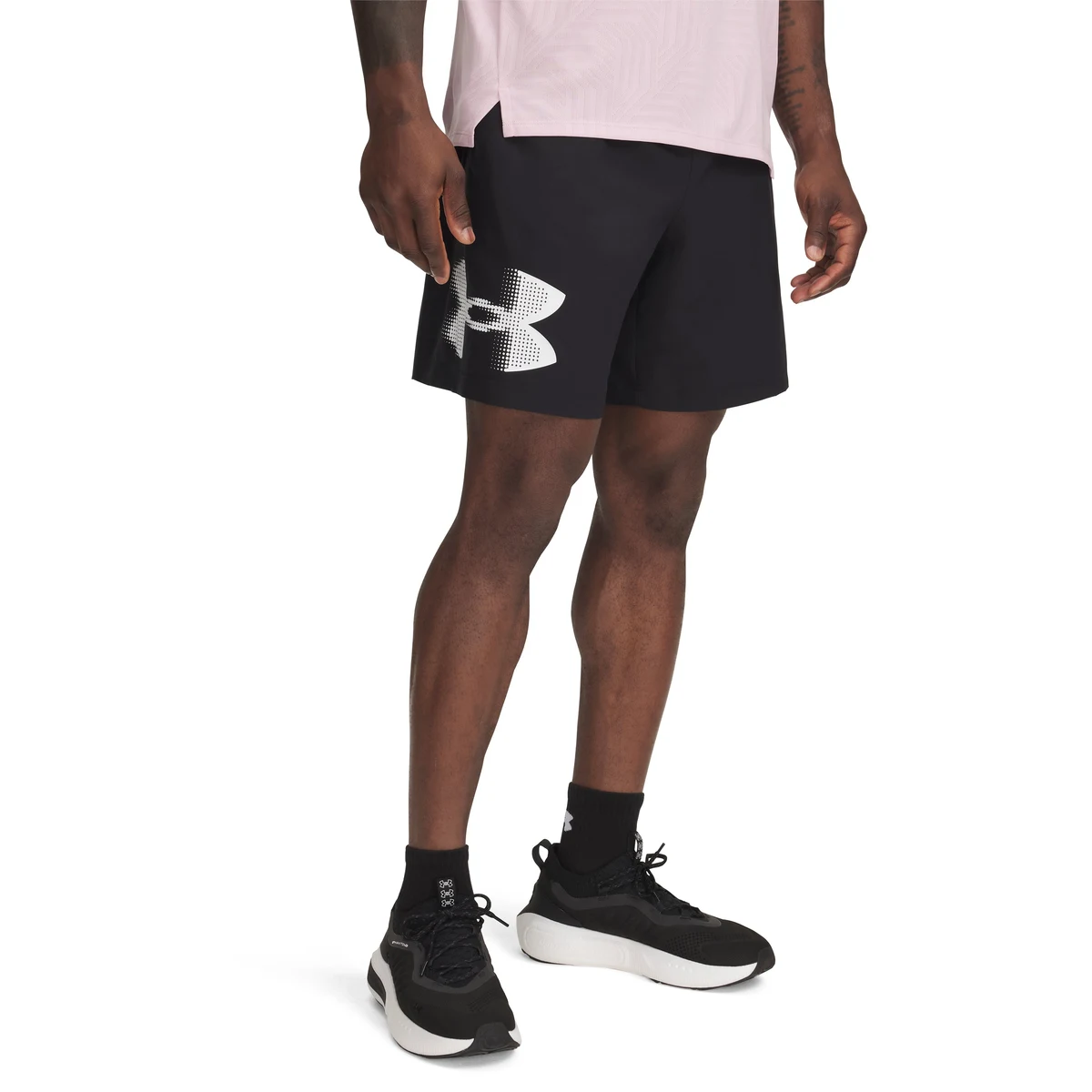 UA Tech Woven Graphic Men's 8.25 Shorts 1