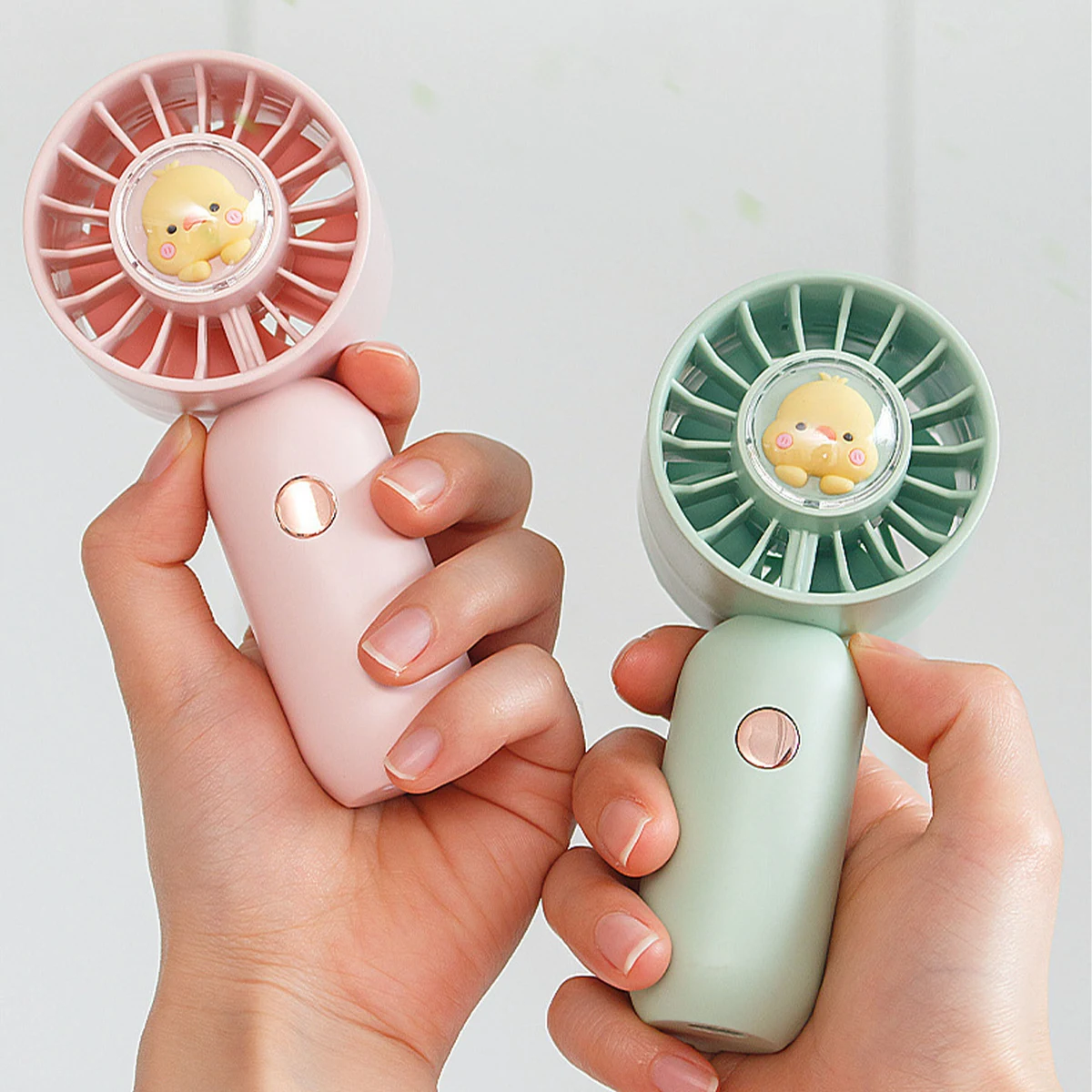 Porate Mini Handheld Fan 1
