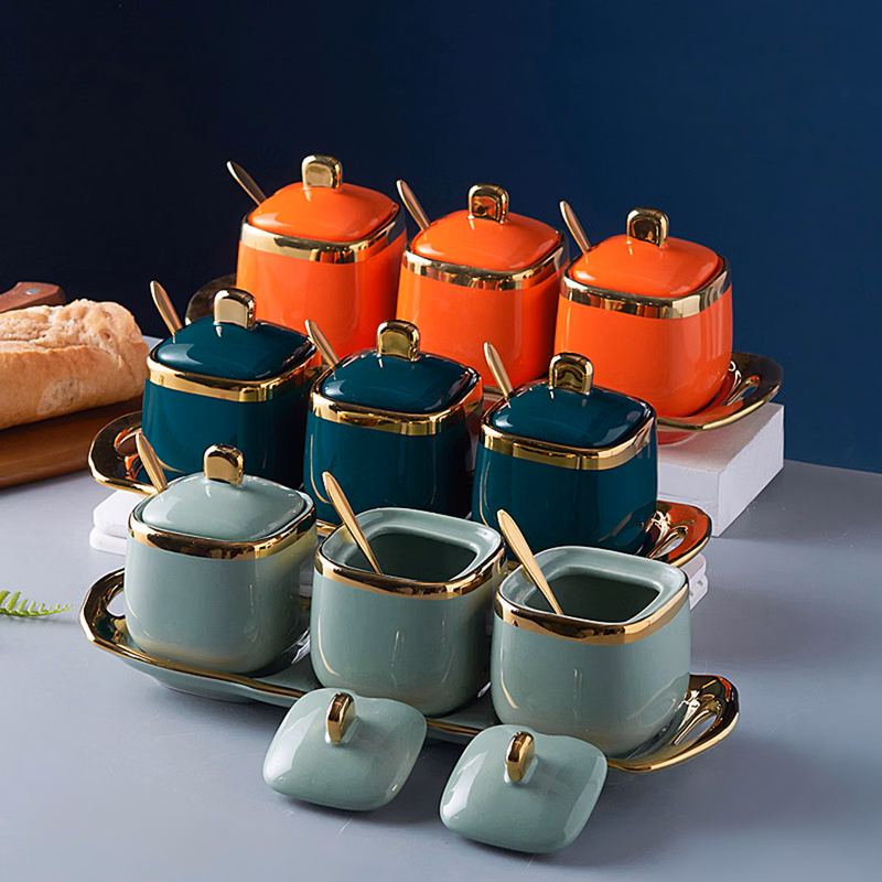 Mesh Porcelain Condiment Jar