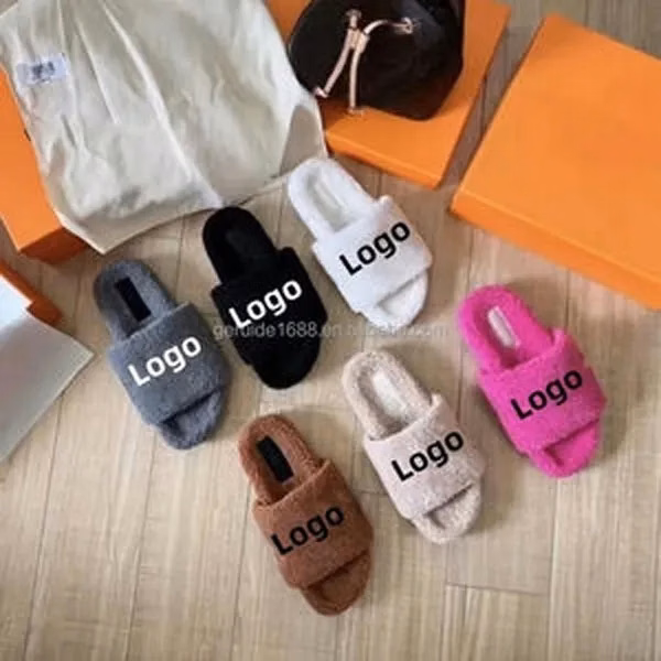 Wholesale Designer Women's Winter Slippers