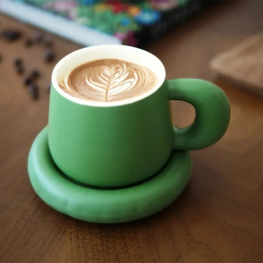 Saucer Cup Set / Big Ear Shape Ceramic Cup 1