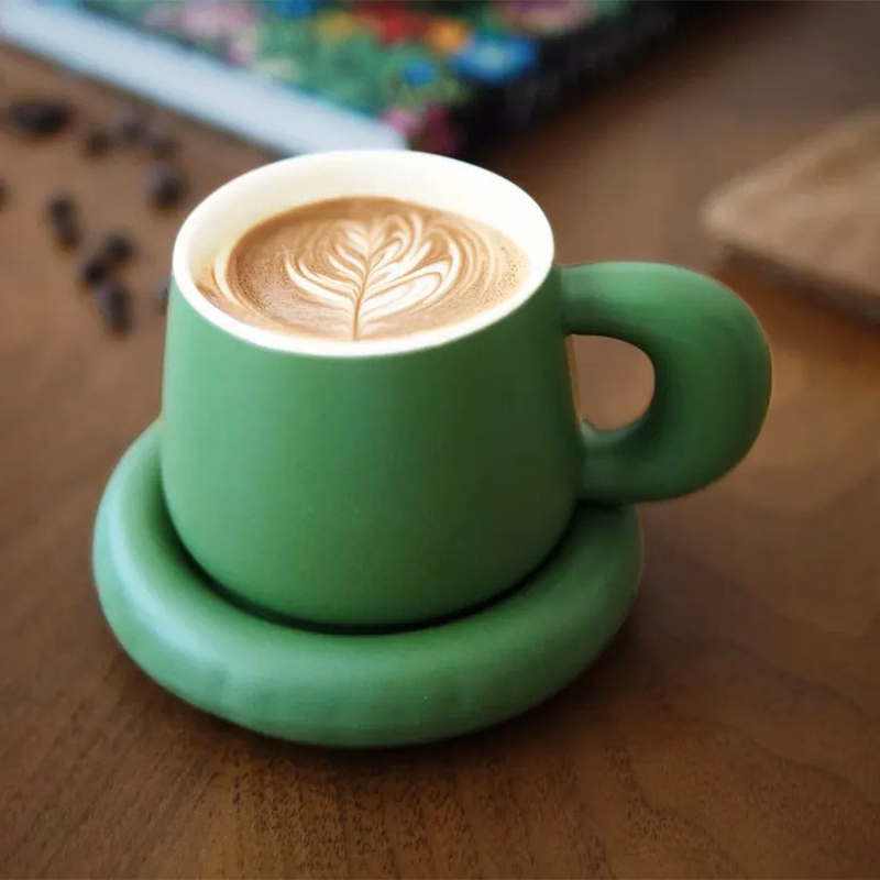 Saucer Cup Set / Big Ear Shape Ceramic Cup