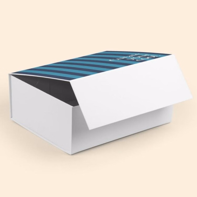 LARGE BOX - SOFT TOUCH MAGNETIC CLOSURE