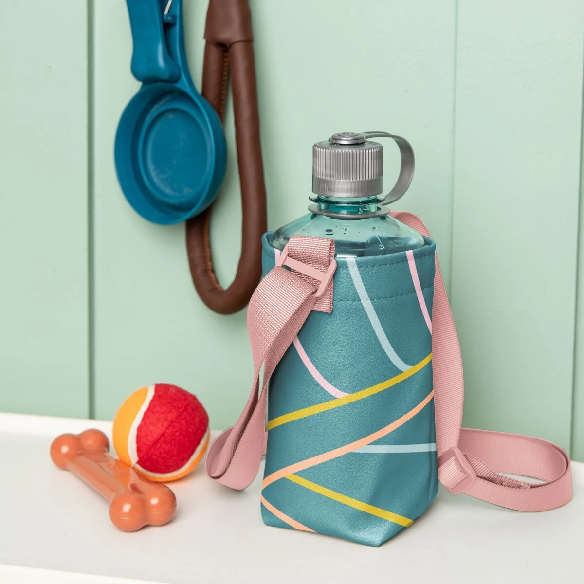 SIMPLE HYDRATION SLING - VEGAN LEATHER 1