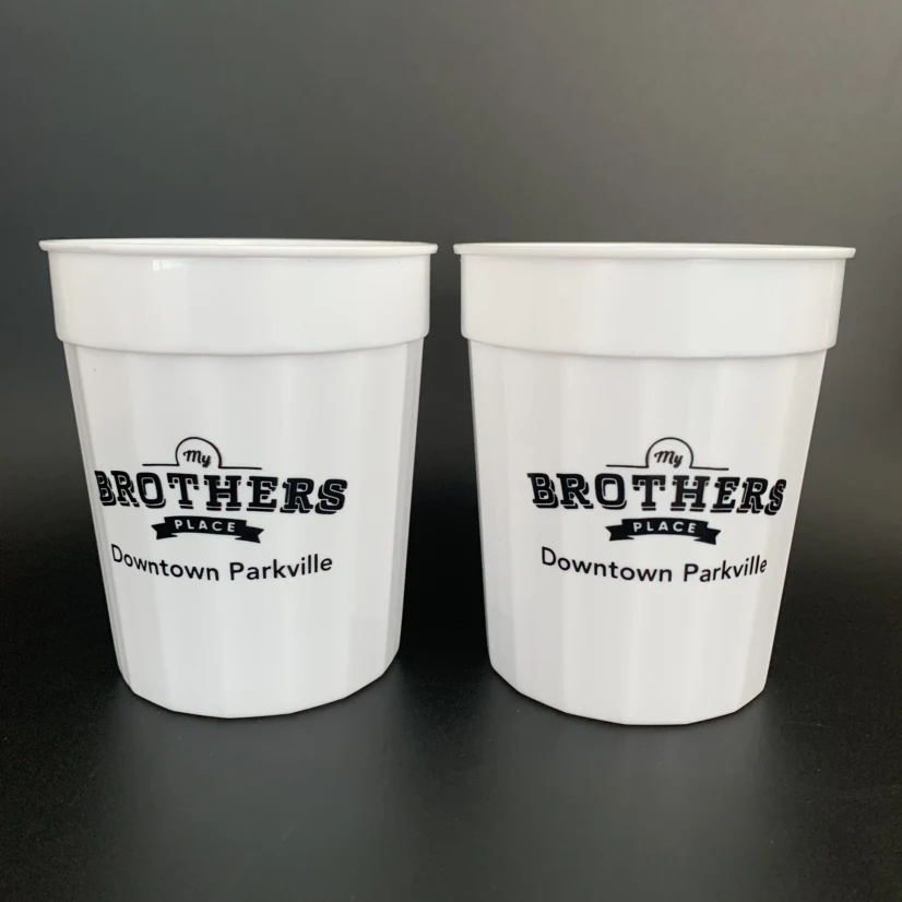 22 oz. Squat Fluted Stadium Plastic Cup 1