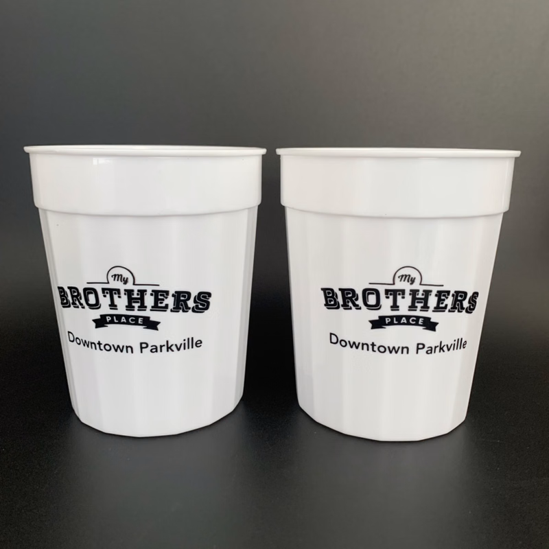 22 oz. Squat Fluted Stadium Plastic Cup
