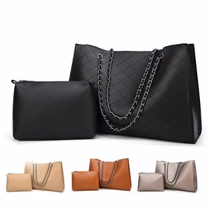 Ladies Chain Shoulder Bag With Quilted Design