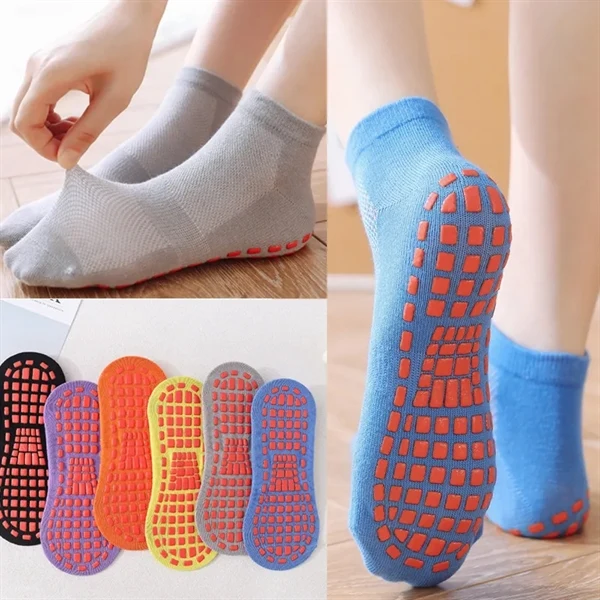 Custom Non-Slip Yoga Socks with Grip Sole — Breathable Fitness Studio Apparel 1
