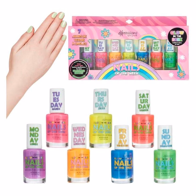 Nails of the Week Set - 7 Pieces Glow in the Dark