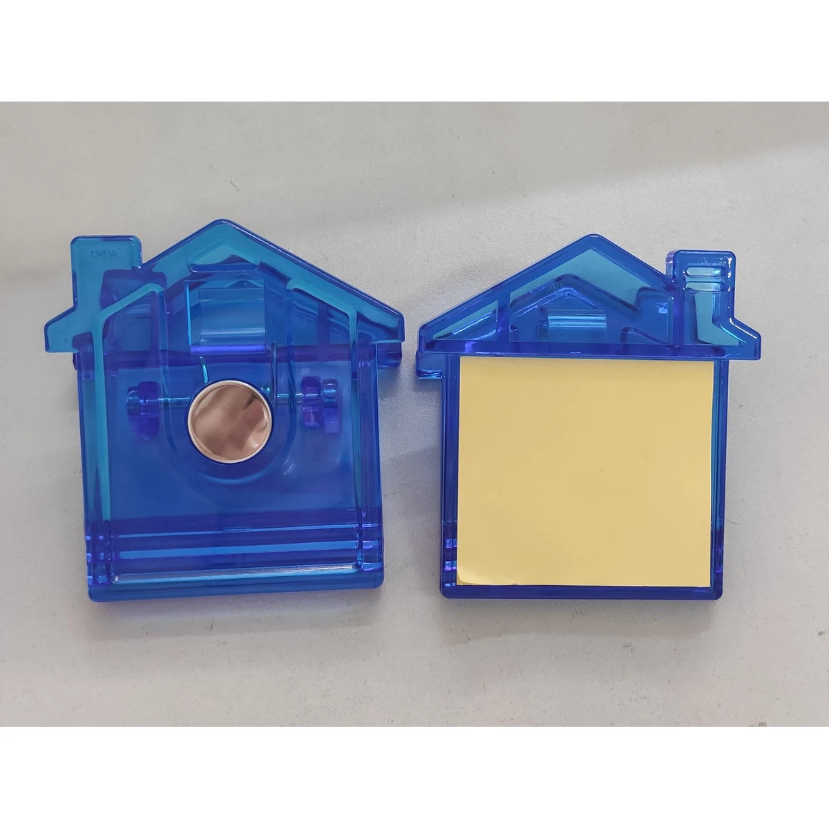 House Shaped Magnet Clip With Sticky Notes 1