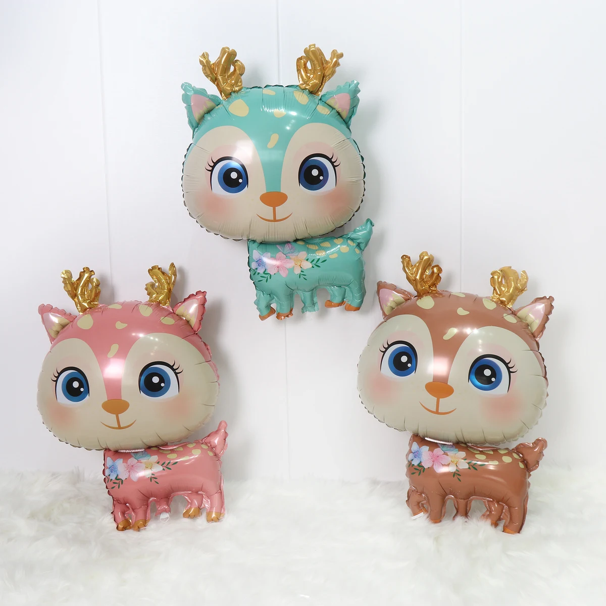 New Hot Selling Santi Deer Cartoon Modeling Aluminum Balloon 1