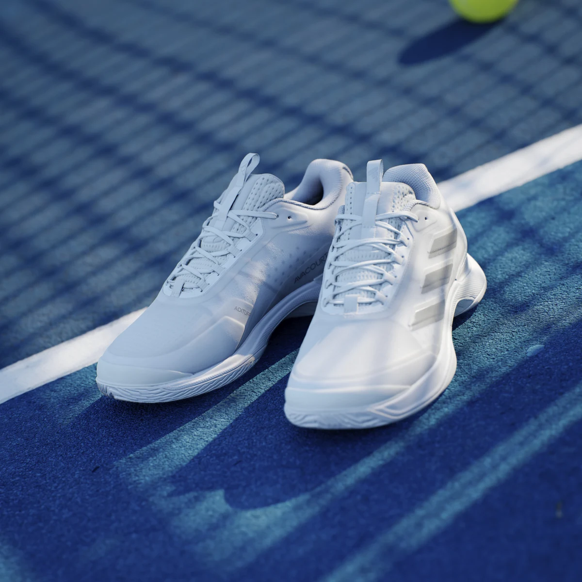 Avacourt 2 Tennis Shoes 1