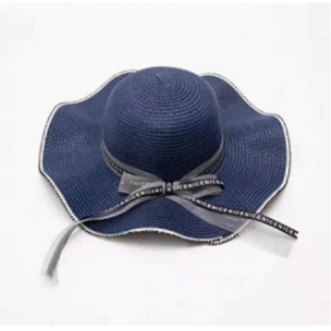 Female summer beach hat 1