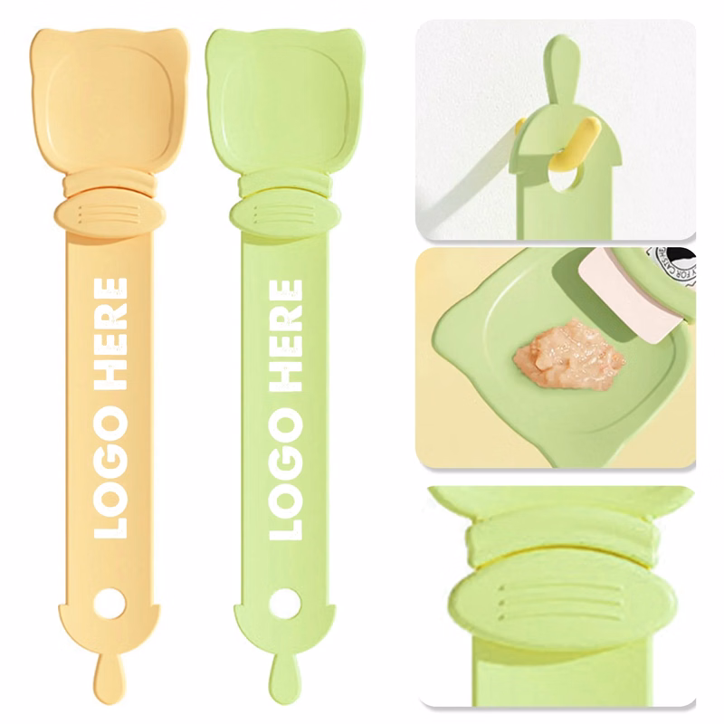 Cat feeding spoon