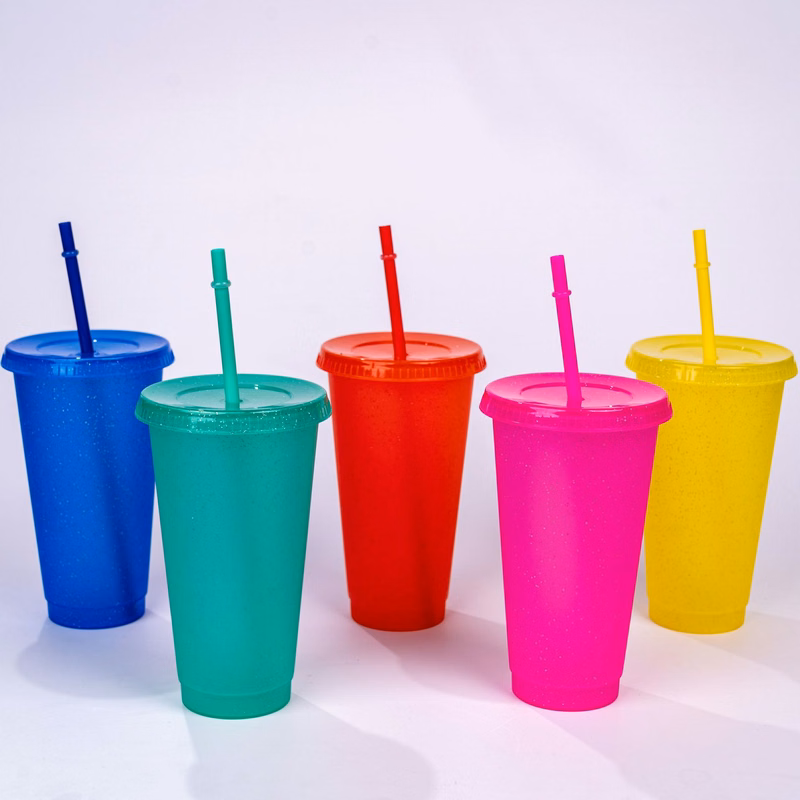 24 OZ Glitter Plastic Cups w/ Lids and Straws