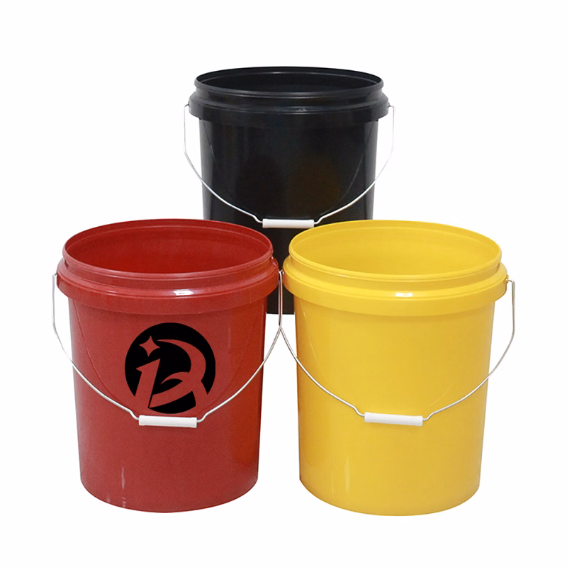 2 Gallon buckets With Handle