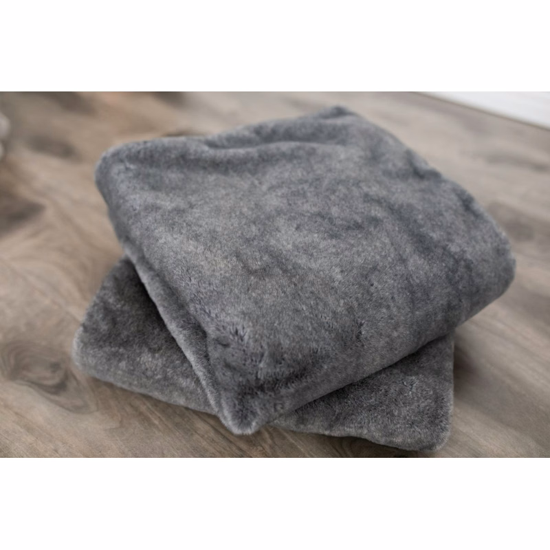 Grand Faux Fur Chinchilla-Throw Luxury Blanket (50x60)
