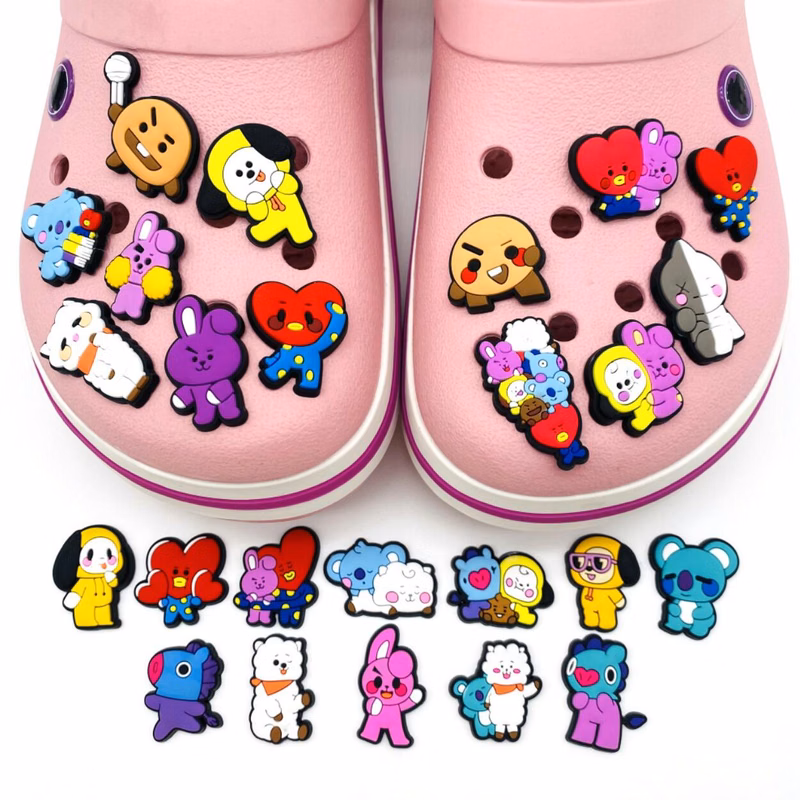 Jibbits, shoe charms