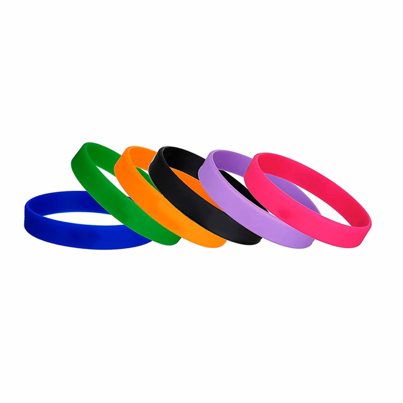 MOQ100 Silicone Wristband