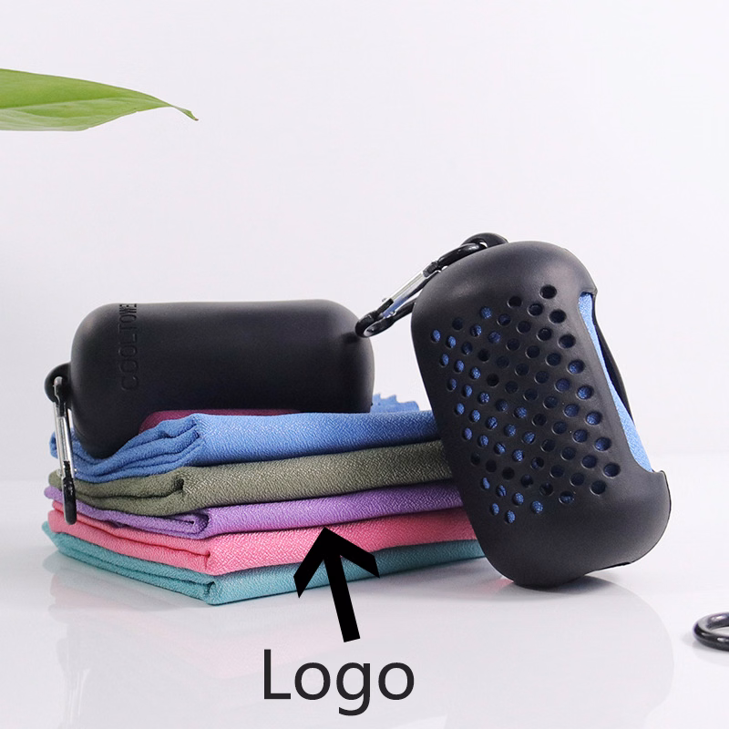 Breathable Cooling Sports Chilly Towel / Silicone Case And Hook Up
